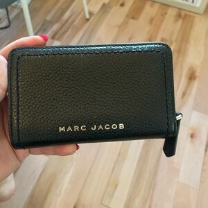 Barley used Marc Jacob’s wallet!